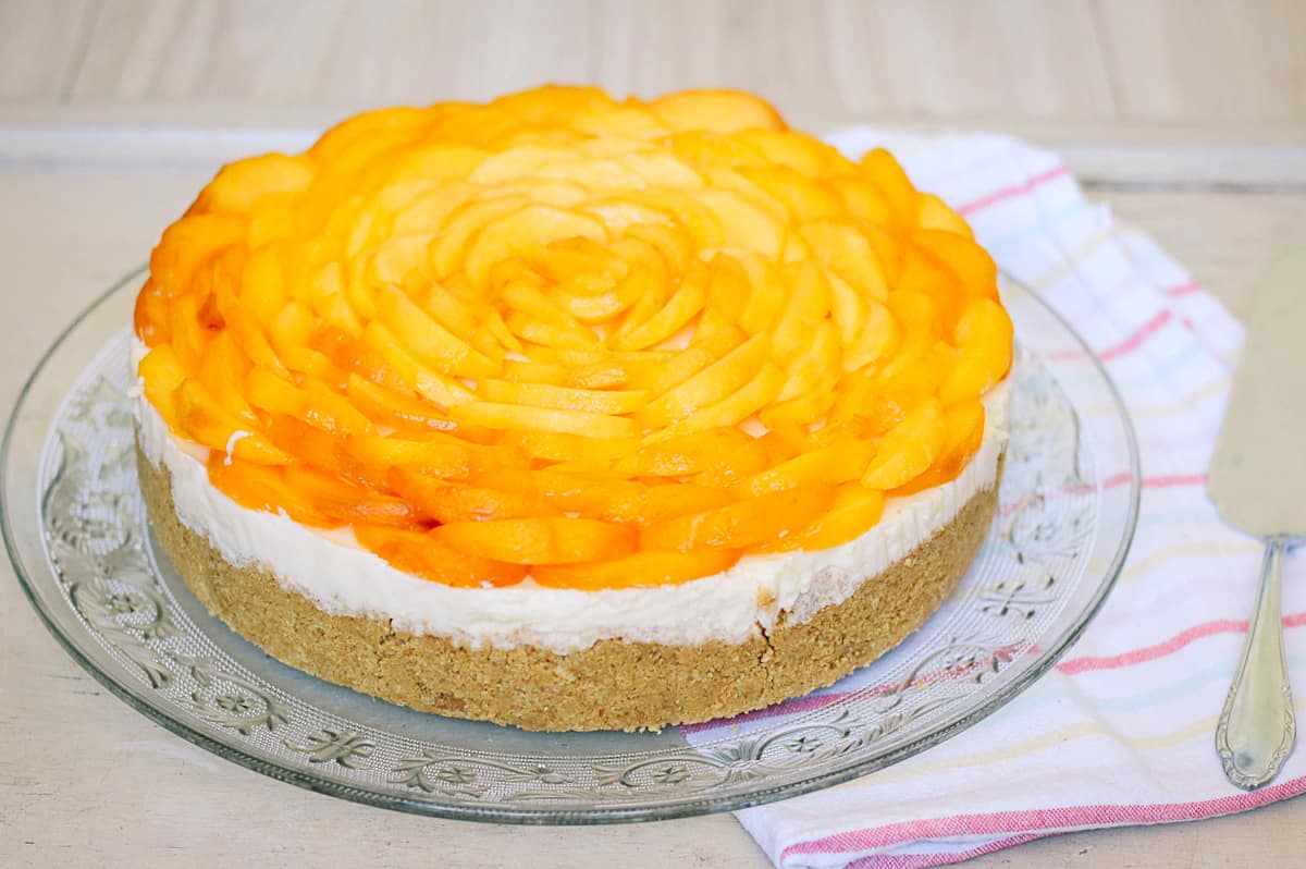 No-bake perzik kwarktaart met witte chocolade
