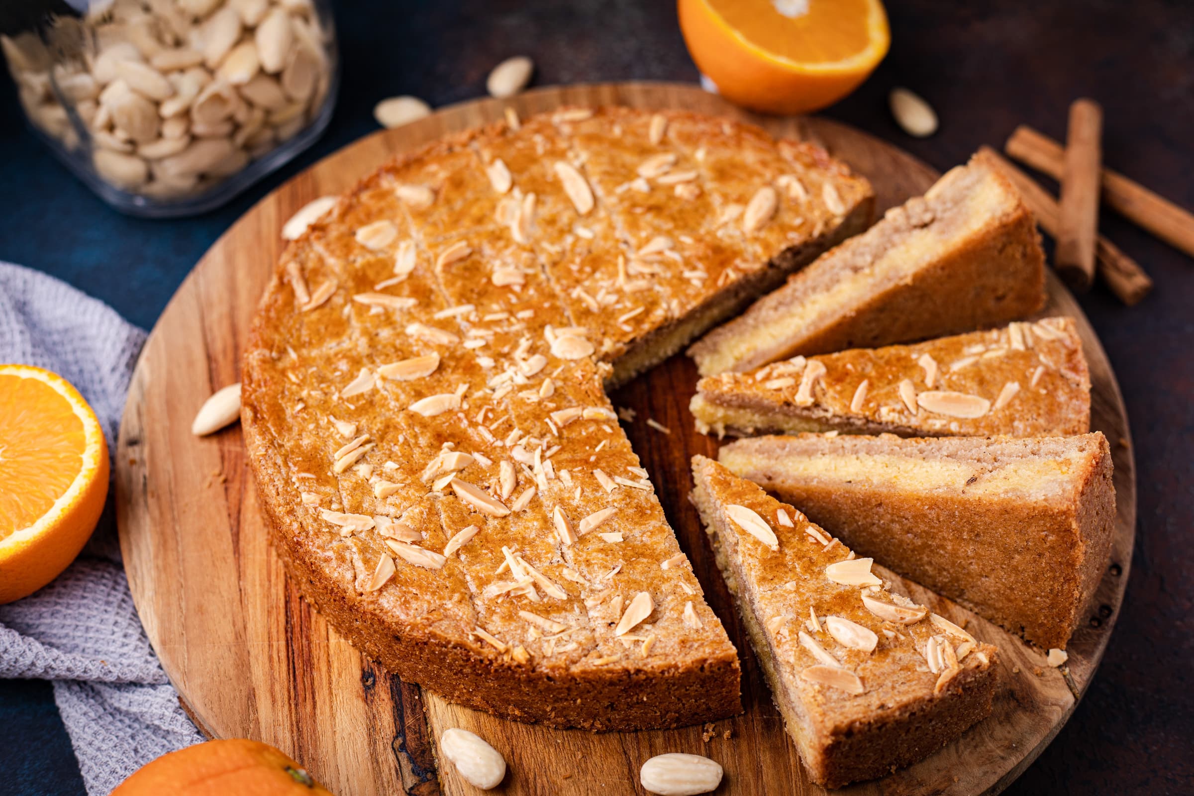Boterkoek met amandelspijs en speculaaskruiden